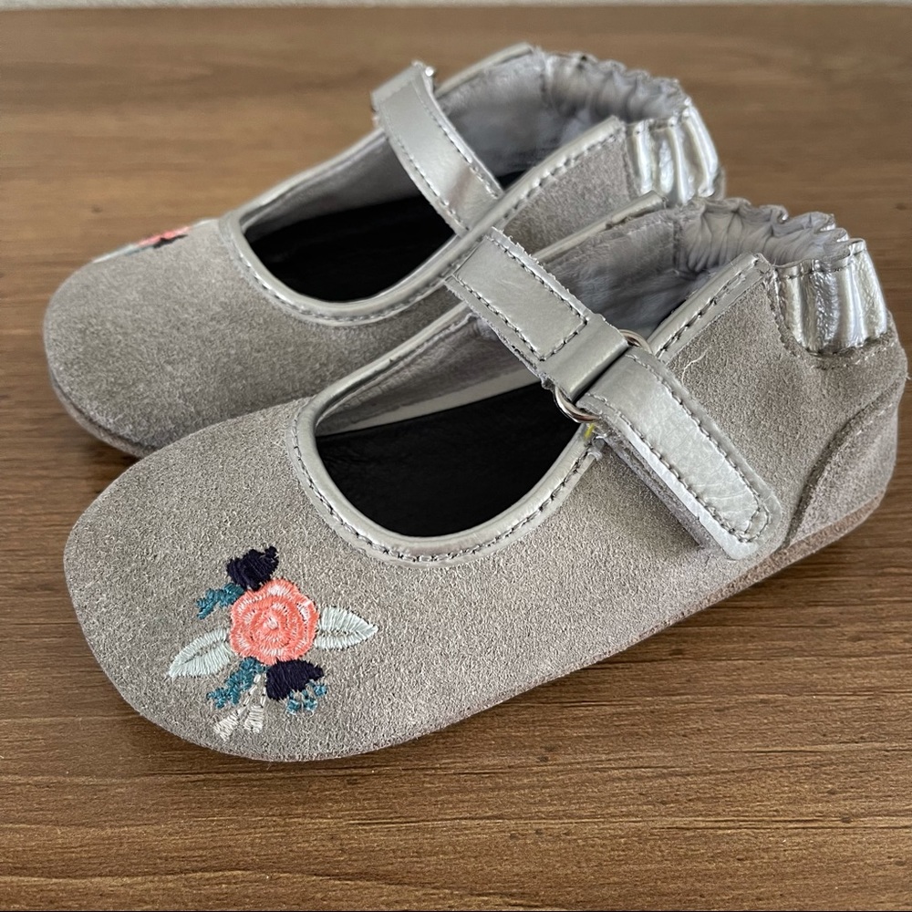 Robeez Gril Shoes 18-24 months